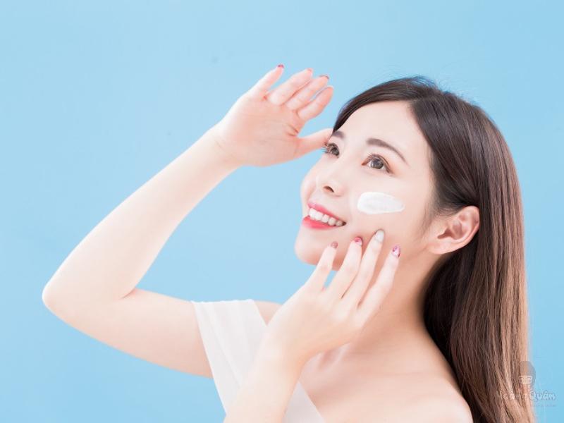 các bước bôi kem chống nắng các bước bôi kem chống nắng