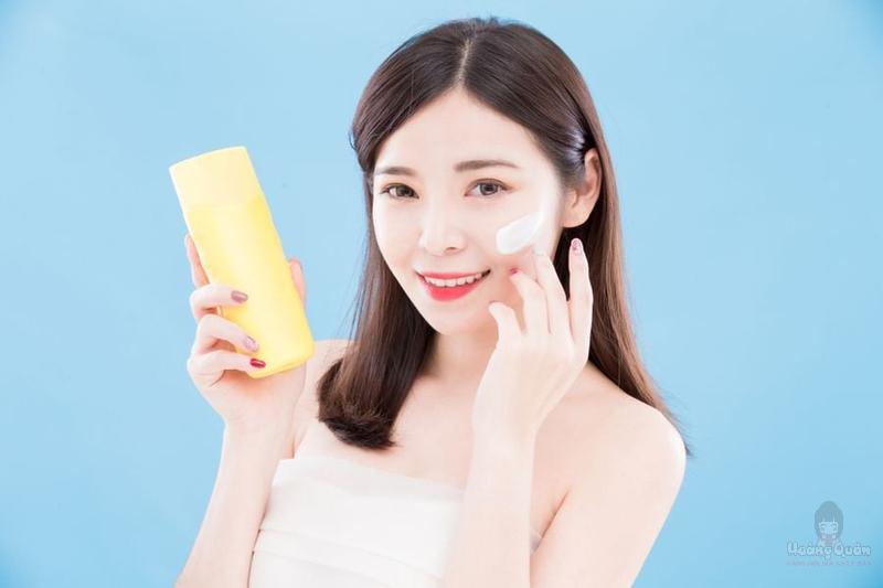 kem lót trước hay kem chống nắng trước