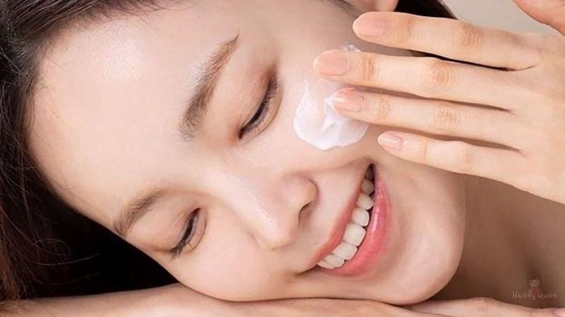 giải đáp bôi kem chống nắng trước hay sau serum giải đáp bôi kem chống nắng trước hay sau serum