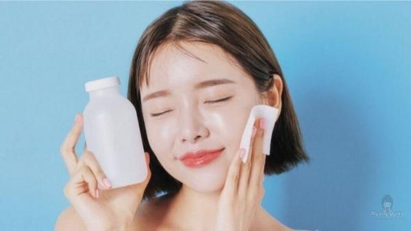 xài kem chống nắng có cần tẩy trang không