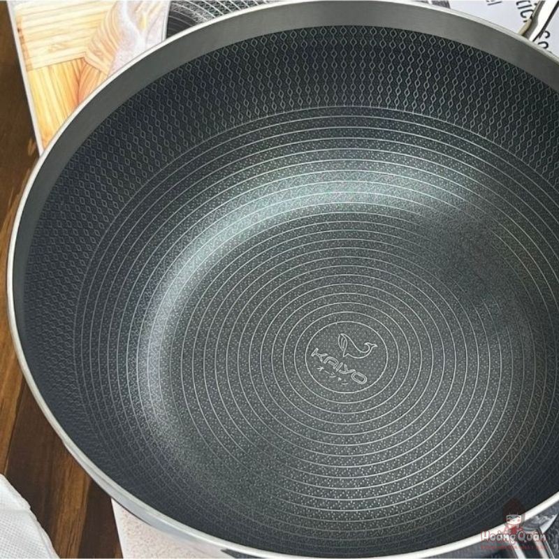 Chảo Inox chống dính hoa văn nổi Tri-Ply đáy liền sâu lòng Kaiyo 26cm rẻ