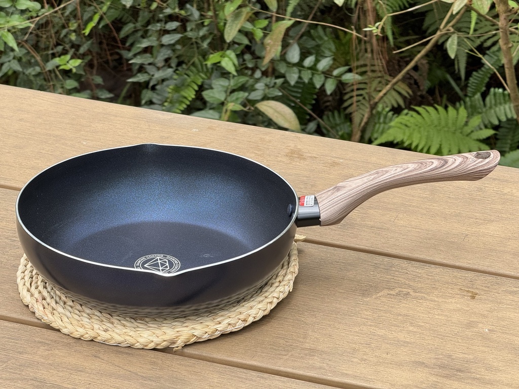 Chảo Chống Dính Kim Cương Diamond Kakusee 22cm Sâu Lòng